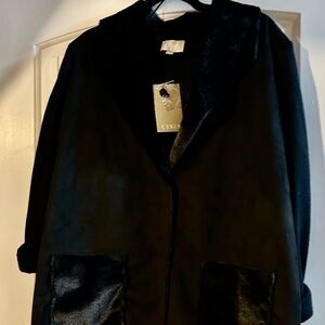 NWT Cyrus Black Faux Suede Coat With Faux Fur Contrast Pockets L